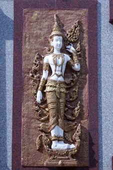Thai Style Molding Art At The Wall In The Temple Royalty Free Stock Photography Thai Style Molding Art At The Wall In The Temple Royalty Free Stock Photography