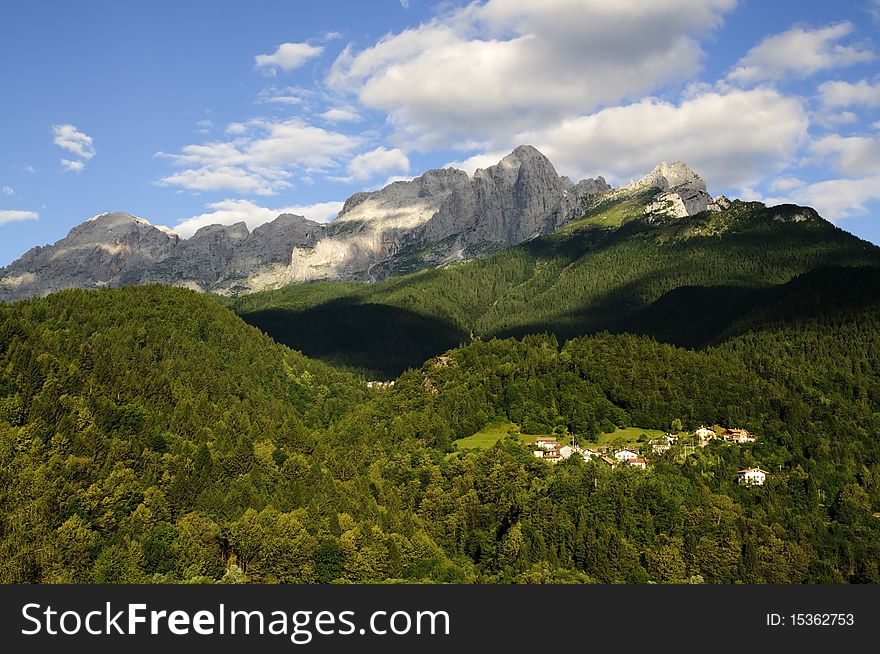 The mountains around Agordo, in the heart of the Dolomites: Monte Agner. The Dolomites (Dolomiti, Dolomiten) are a section of the Alps. They are located in north-eastern Italy).