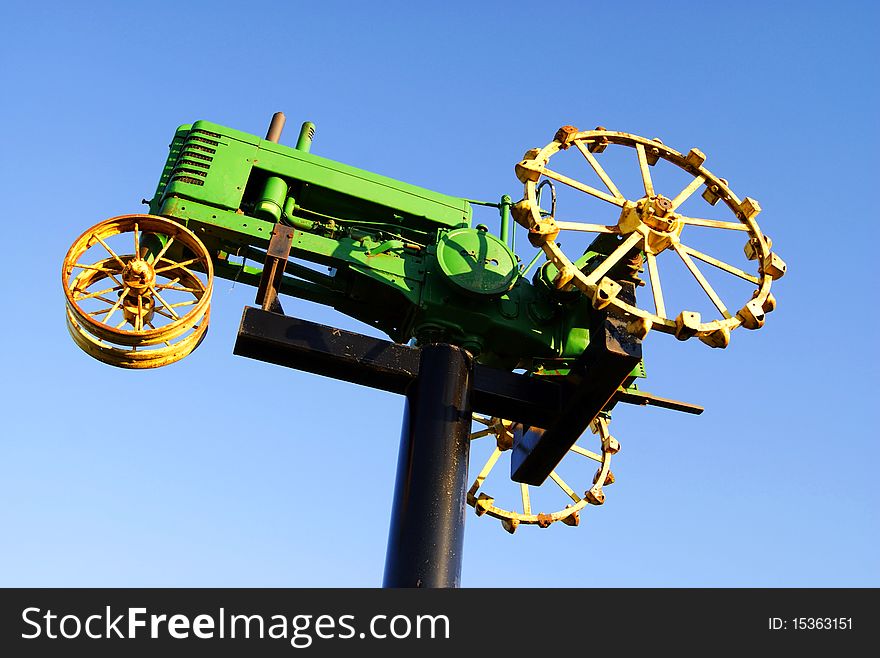 Antique farm tractor at the fair