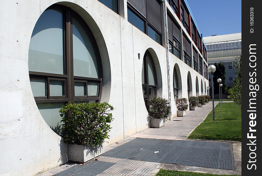 Building belonging to the campus of the University publishes of Pamplona. Building belonging to the campus of the University publishes of Pamplona.