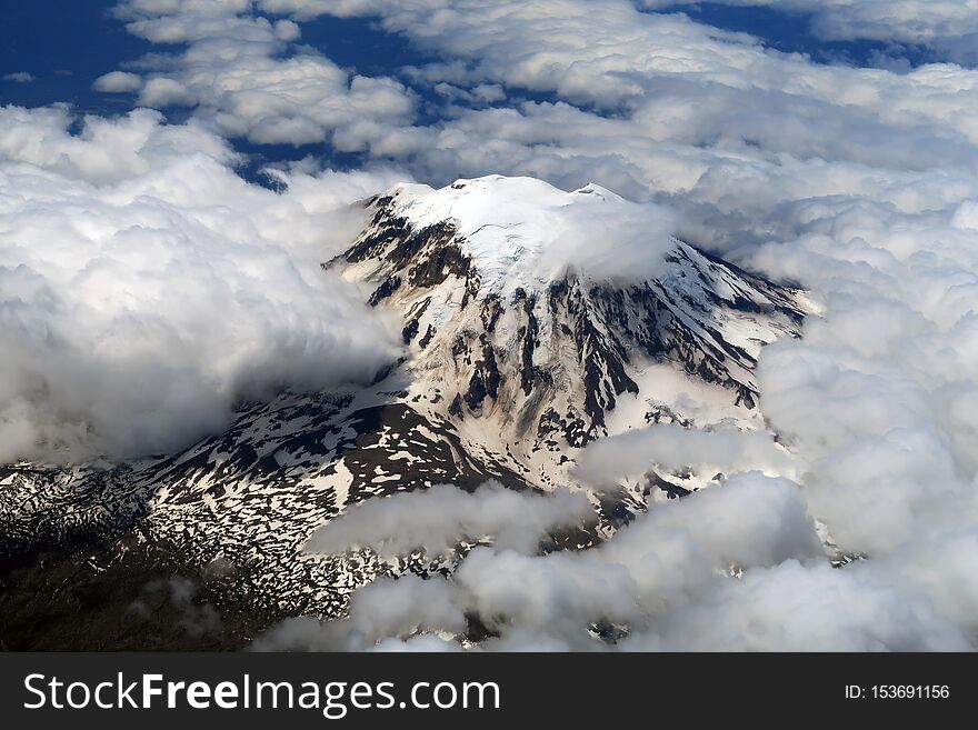 Aerial view of Mount Adams, a stratovolcano in Washington State. Aerial view of Mount Adams, a stratovolcano in Washington State.