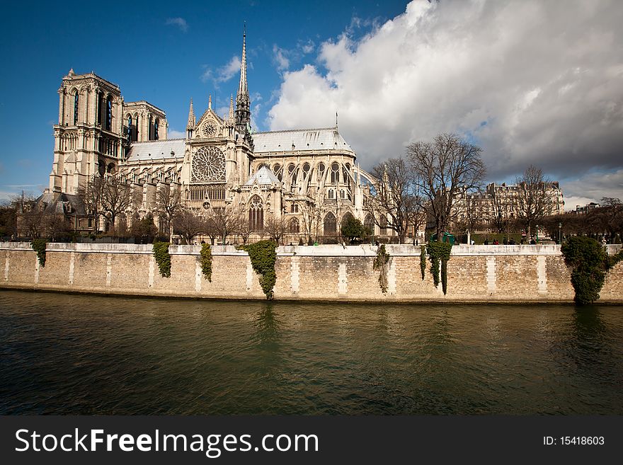 The Notre dame de Paris church side view