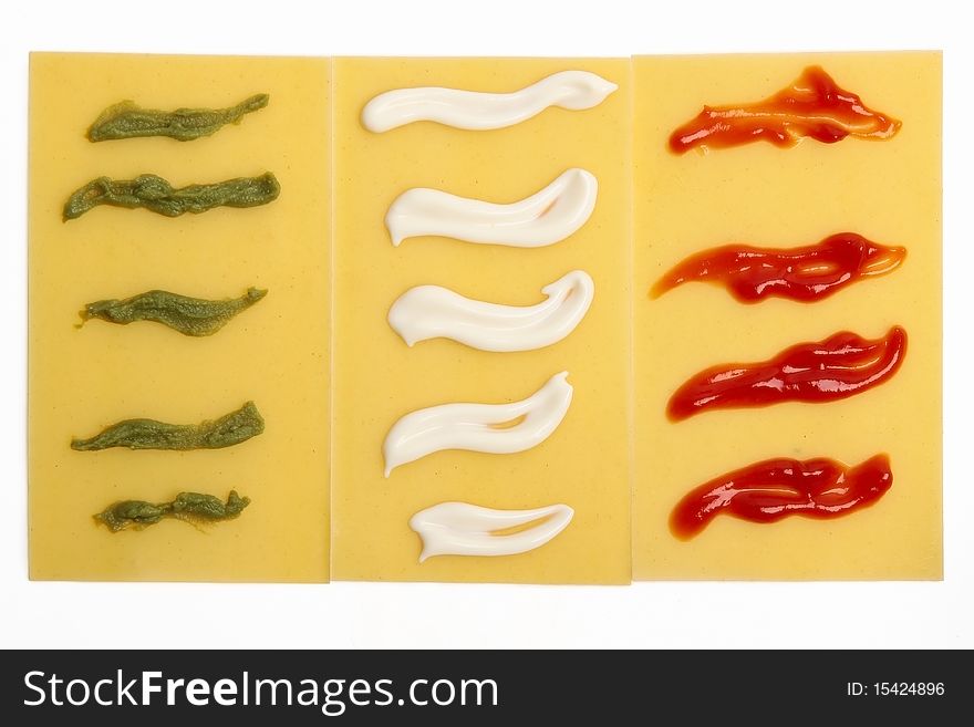 Pasta and sauces in the form of the Italian flag