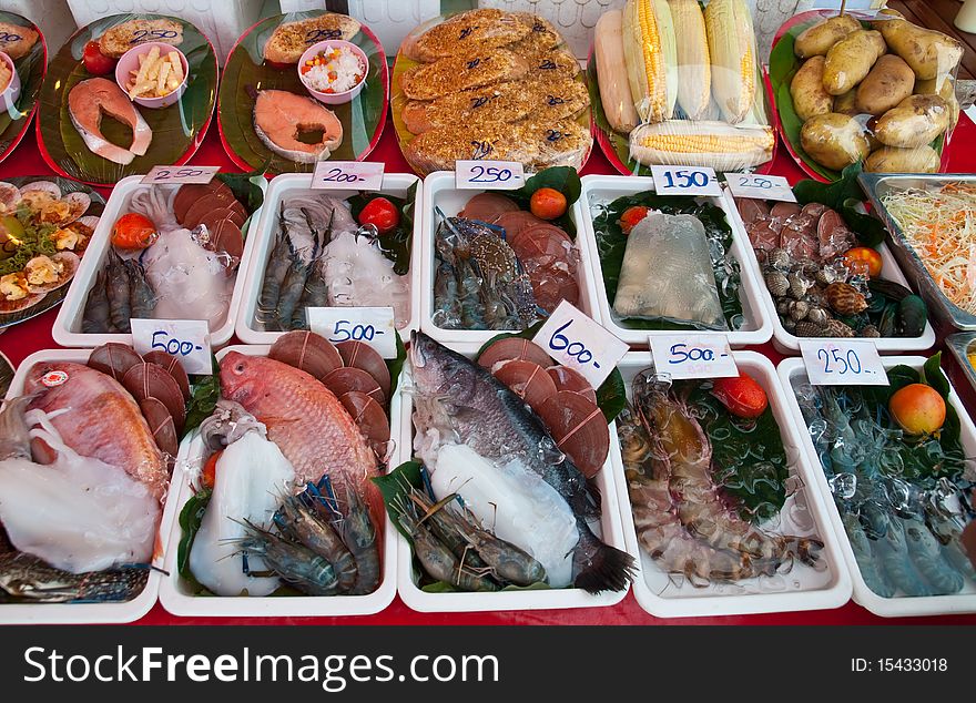 Price of sea food in market in koh samed ,Thailand
