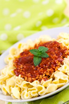 Spaghetti Serve On Plate With Chopped Meats Royalty Free Stock Photo