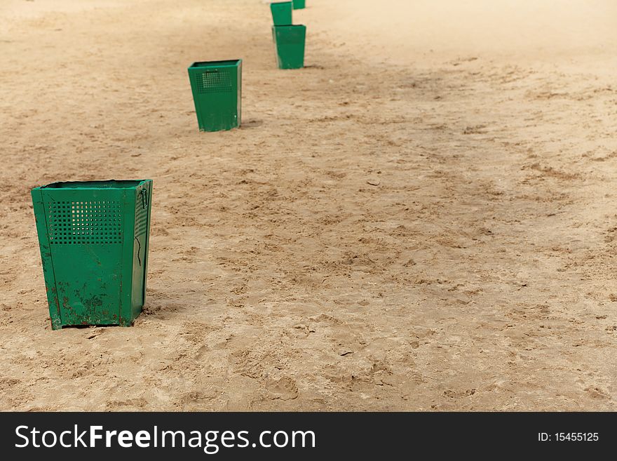 Bin garbage at beach