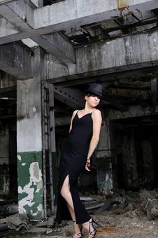 Elegant Dancer Posing In Demolished Construction Stock Images Elegant Dancer Posing In Demolished Construction Stock Images