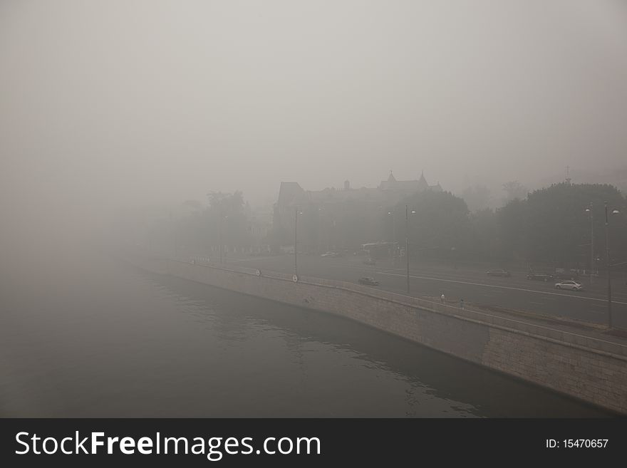 Bridge im moscow in a smoky august day