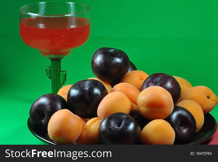 Plate of Apricotes and Plums. Plate of Apricotes and Plums