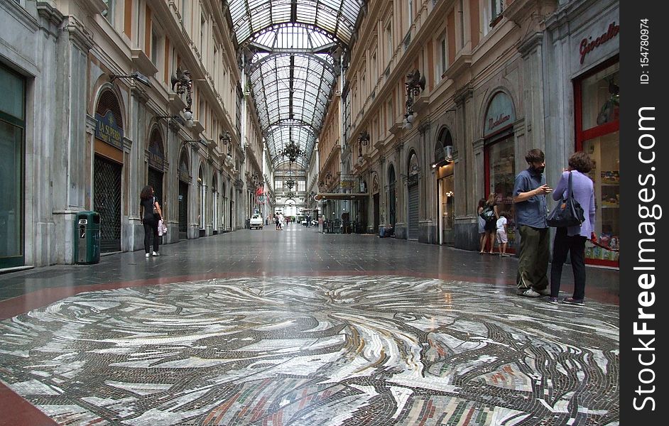 Genova-Galleria-Liguria-Italy - Creative Commons By Gnuckx