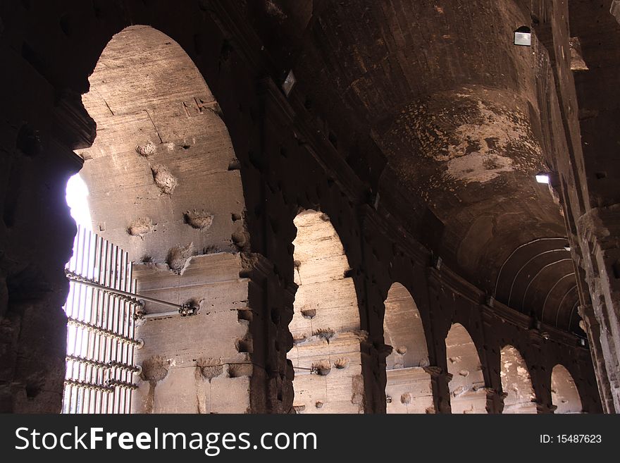 The Colosseum in the center of Rome is the largest amphitheater ever built in the Roman Empire. The Colosseum in the center of Rome is the largest amphitheater ever built in the Roman Empire.