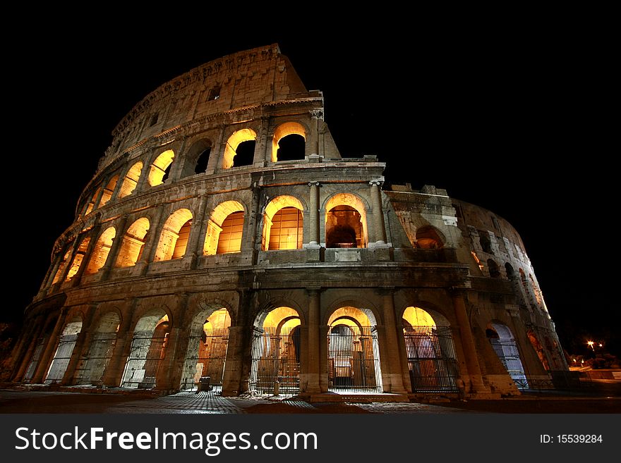 Rome Colosseum light up at night