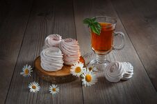 Handmade White Marshmallows And A Cup Of Tea Royalty Free Stock Images