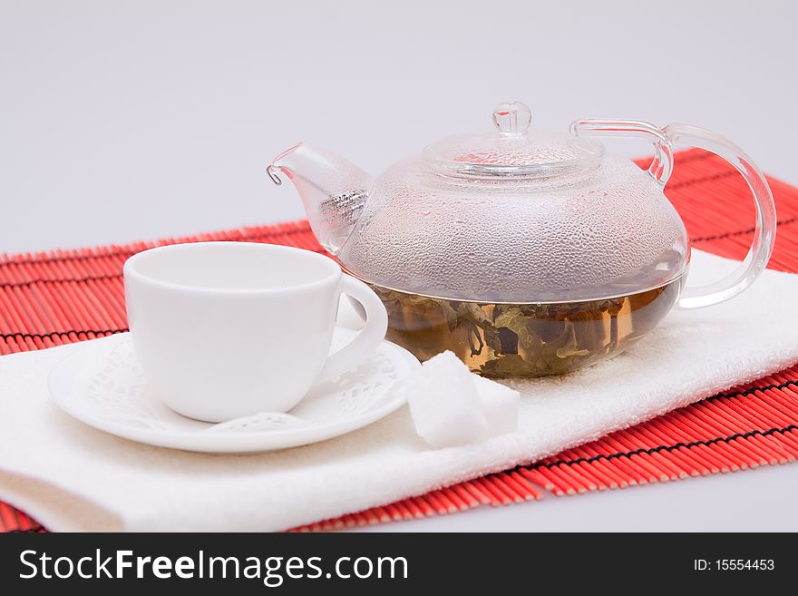 Infuse Green Tea in Teapot