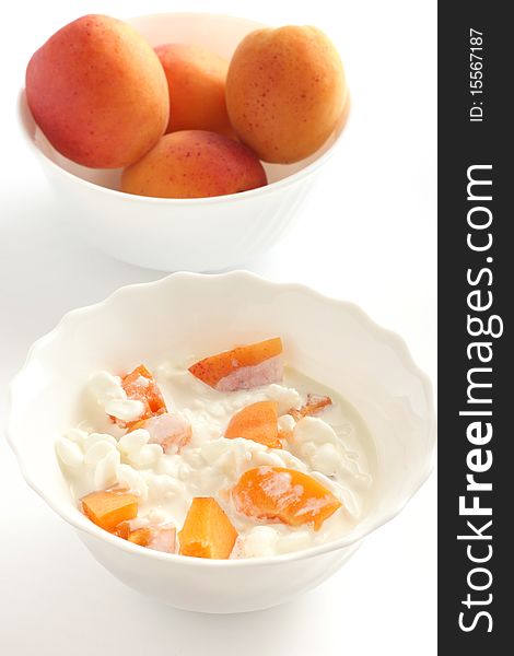 Cottage cheese with apricot