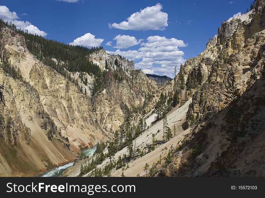 Grand canyon of Yellowstone National Park