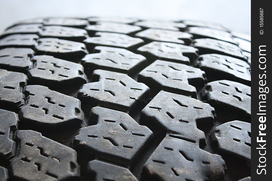 Tire i came upon. looked in good condition, wanted a close up on the tire. Tire i came upon. looked in good condition, wanted a close up on the tire.