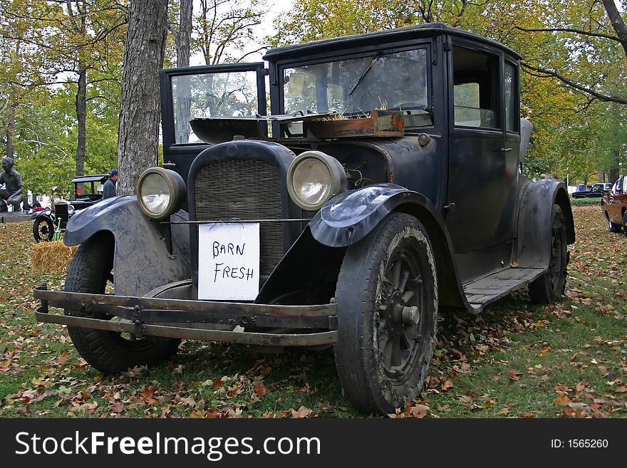 1924 Dodge Brothers coupe, fresh from the barn. 1924 Dodge Brothers coupe, fresh from the barn.