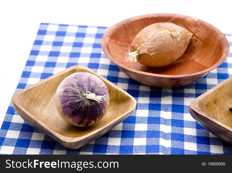 Onion and garlic in the bowl