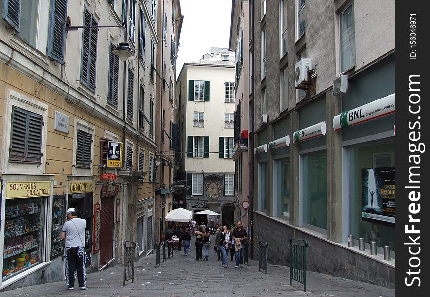 Genova-Liguria-Italy - Creative Commons by gnuckx