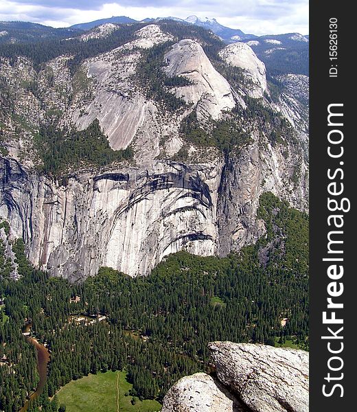 A view of Yosemite National Park