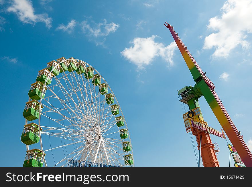 Ferris wheelat the fair and XXL, attraction