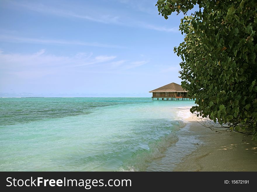 Medhufushi Island Resort is naturally quiet, serene, authentic Maldivian island with SPA salon. Medhufushi Island Resort is naturally quiet, serene, authentic Maldivian island with SPA salon