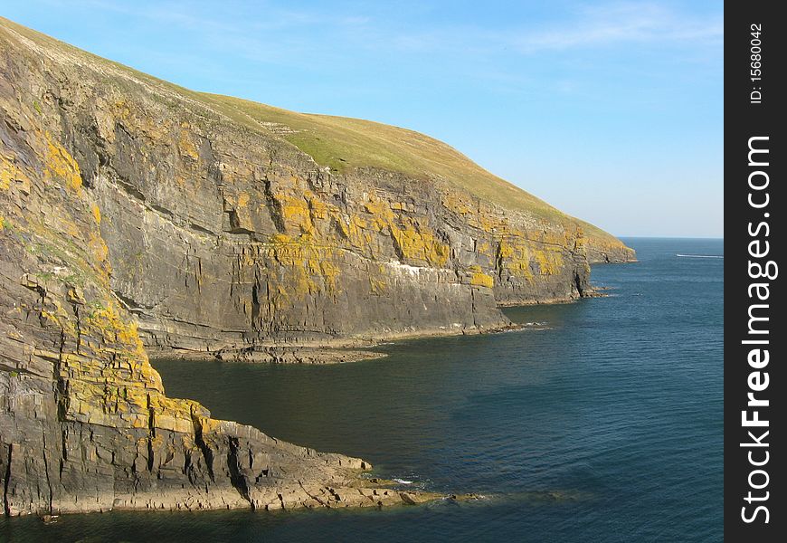 Cliffs of Cilan Head, Lleyn Peninsular, Wales, UK. Cliffs of Cilan Head, Lleyn Peninsular, Wales, UK.
