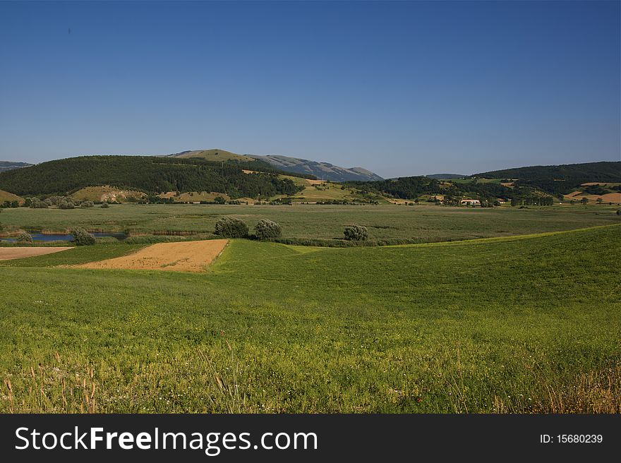 Photo of green umbria hills near Colfiorito.