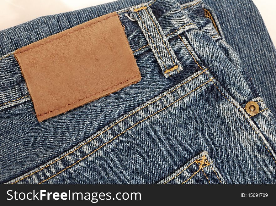 Jeans with empty leather lable