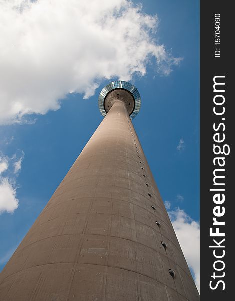 An image of the Rheinturm from below. An image of the Rheinturm from below