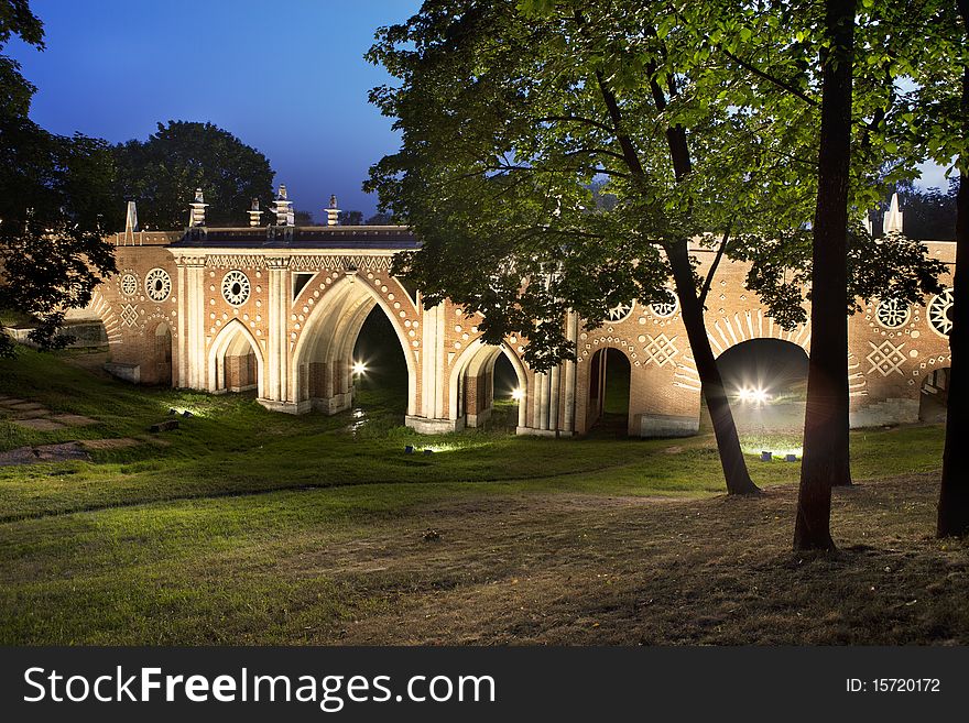 Park Tsaritsino. Old Bridge