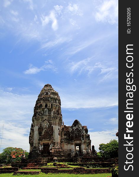 Wat Phasrirattanamahathat in Lopburi of Thailand