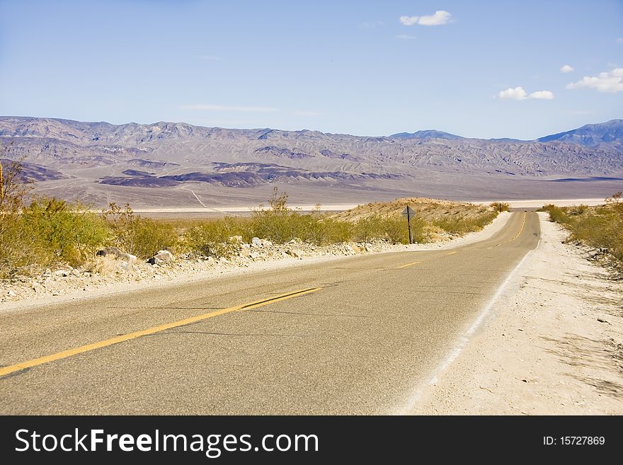The long road through Panamint Valley, Death Valley National Park