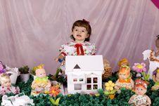 Baby Girl And Doll House Royalty Free Stock Images Baby Girl And Doll House Royalty Free Stock Images