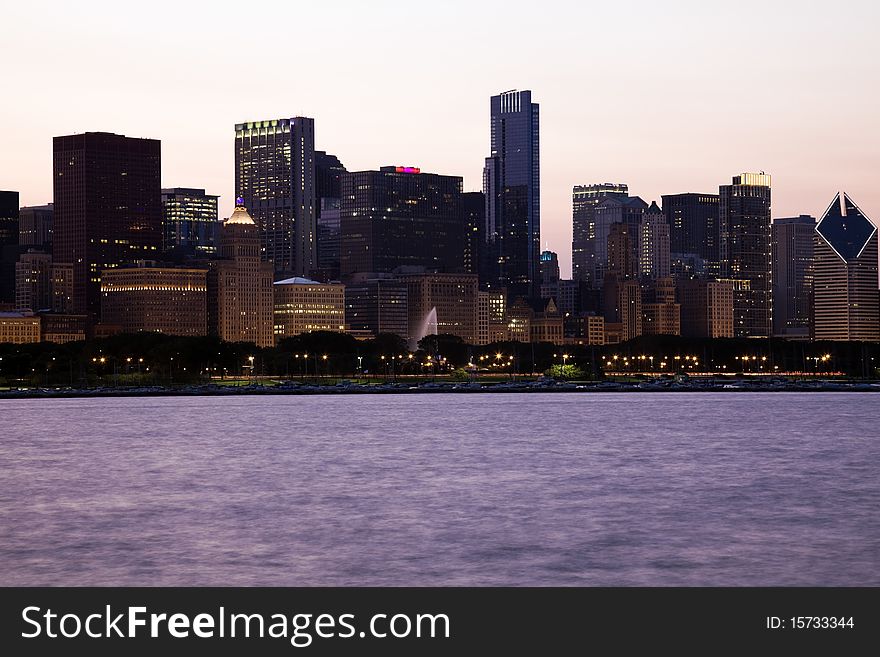 Getting dark  in Chicago, IL.