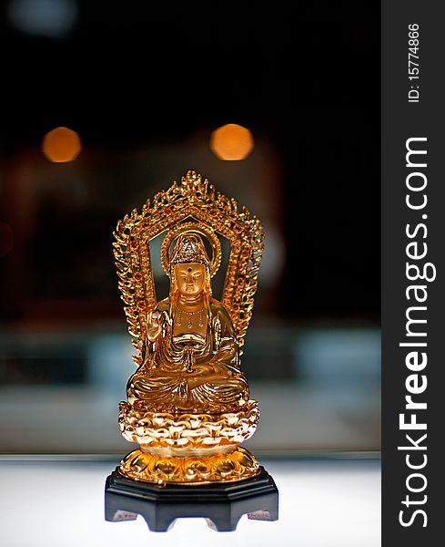 The statue of Buddha that keeps in mind believing people to construct to gather expresses the godliness to the religion. The statue of Buddha that keeps in mind believing people to construct to gather expresses the godliness to the religion.