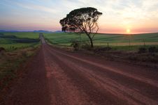 Farm Road Royalty Free Stock Images Farm Road Royalty Free Stock Images