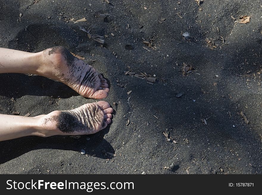 Image Of A Beach With Woman Feet