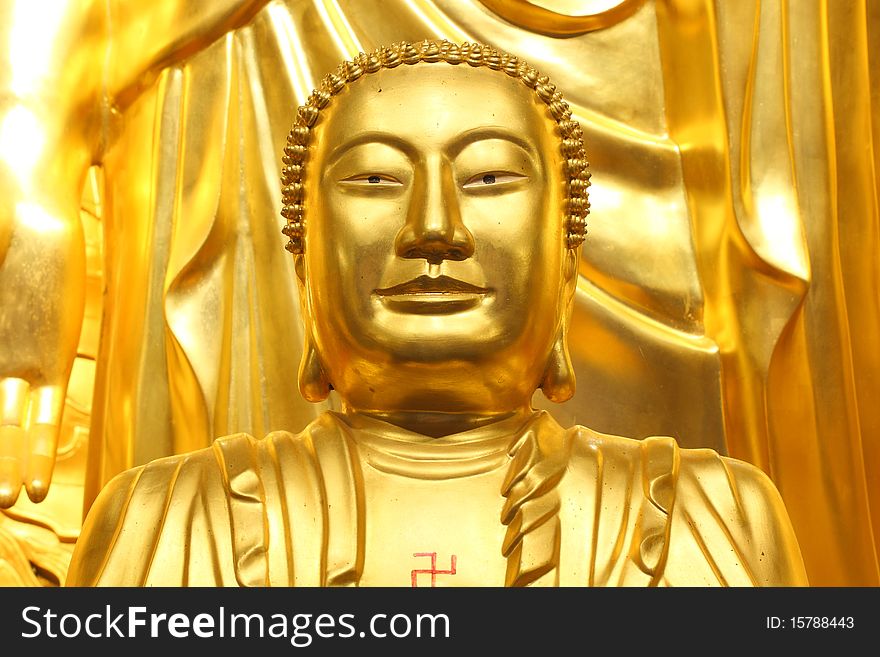 A big golden buddha in chinese style.