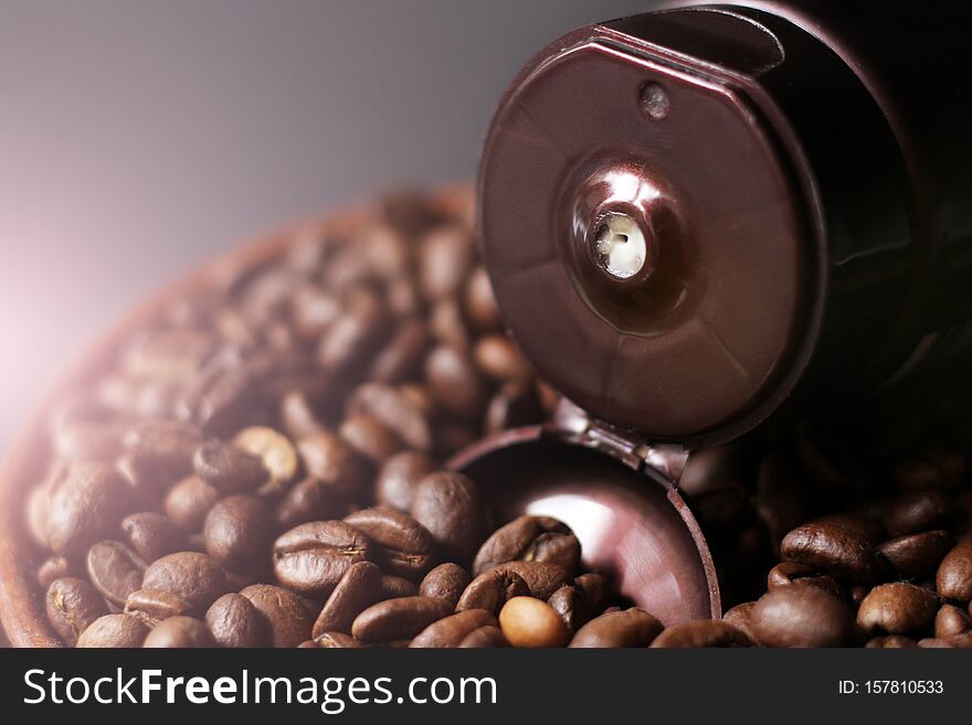 Anti-cellulite cream with coffee beans, close up, beauty and fashion