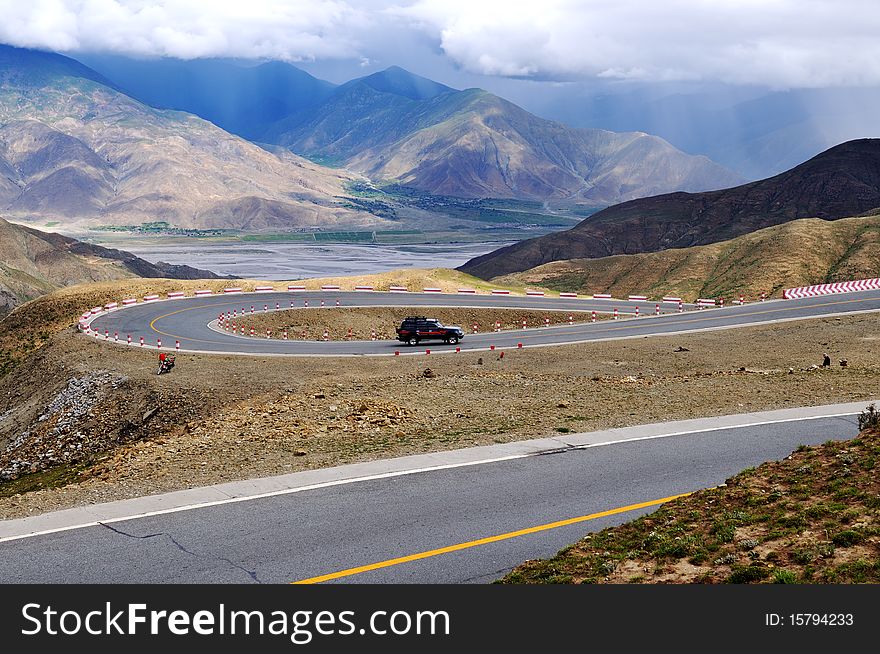 China's Tibet plateau on the road rider. China's Tibet plateau on the road rider.