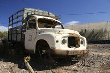 Old Weathered Truck Royalty Free Stock Photos Old Weathered Truck Royalty Free Stock Photos