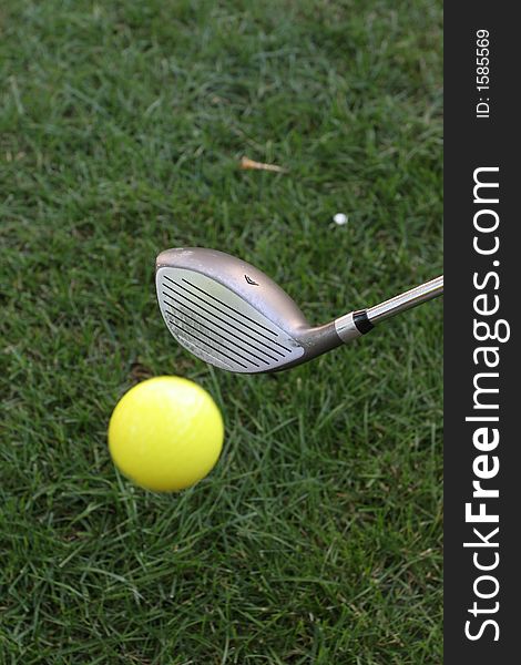 Mid flight golf ball (vertical frame)