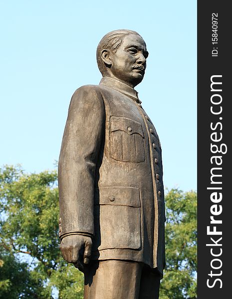 The statue of Sun Yat-sen