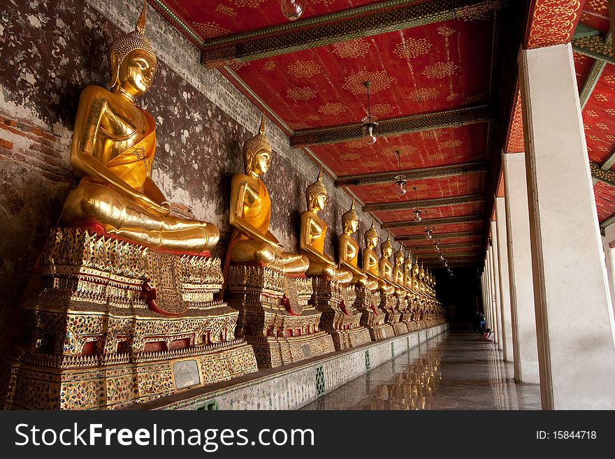 Tha buddha at Wat Su-tud Bangkok, Thailand. Tha buddha at Wat Su-tud Bangkok, Thailand