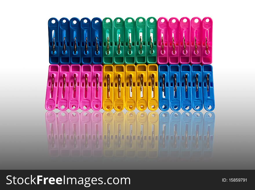 Isolated of cloth pegs on white background