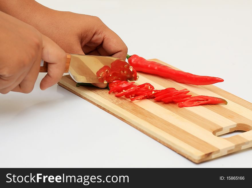 Cut the chili prepared for cooking