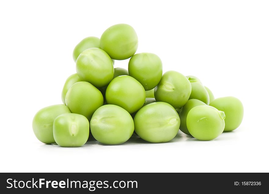 Fresh green peas isolated on a white background. studio photo