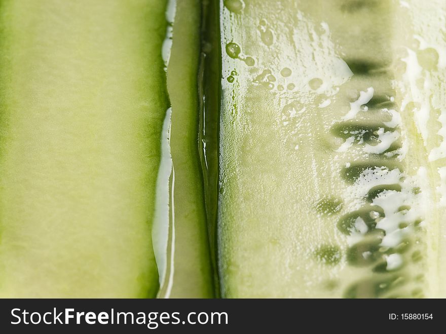 Close up picture of sliced cucumber
